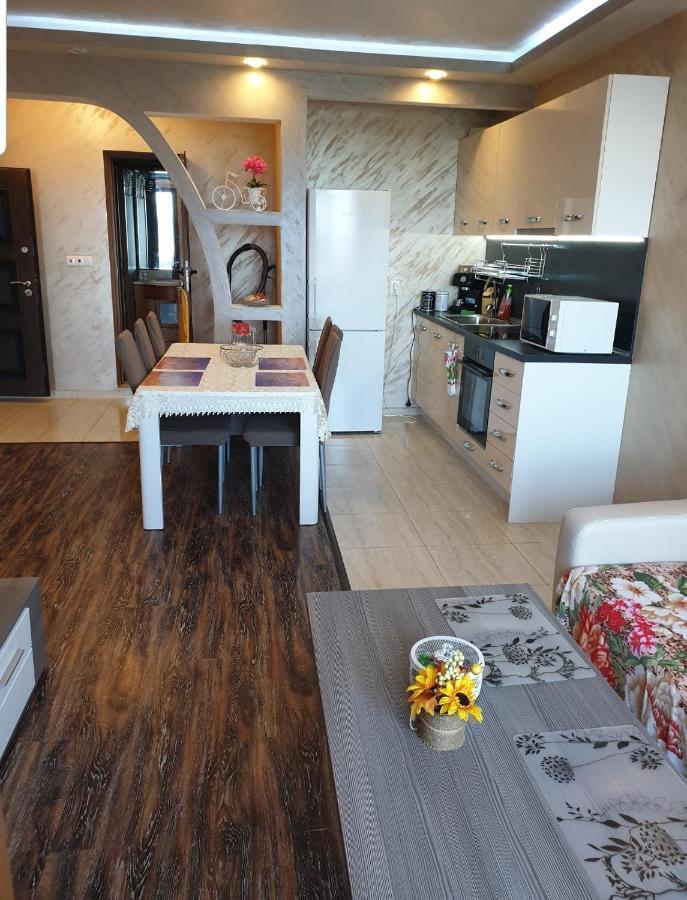 Sunshine Apartment Pomorie Extérieur photo