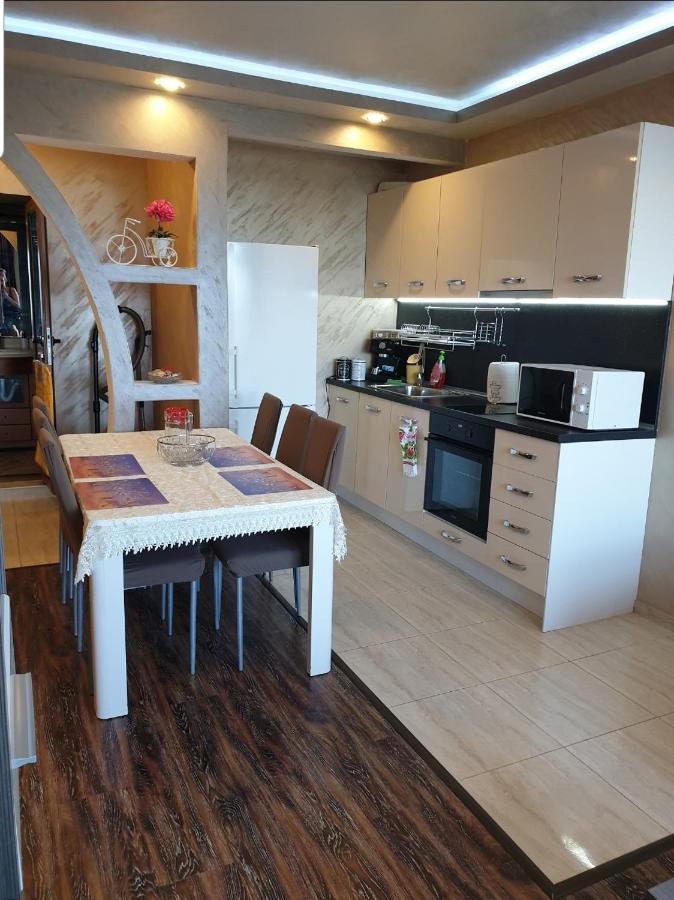 Sunshine Apartment Pomorie Extérieur photo