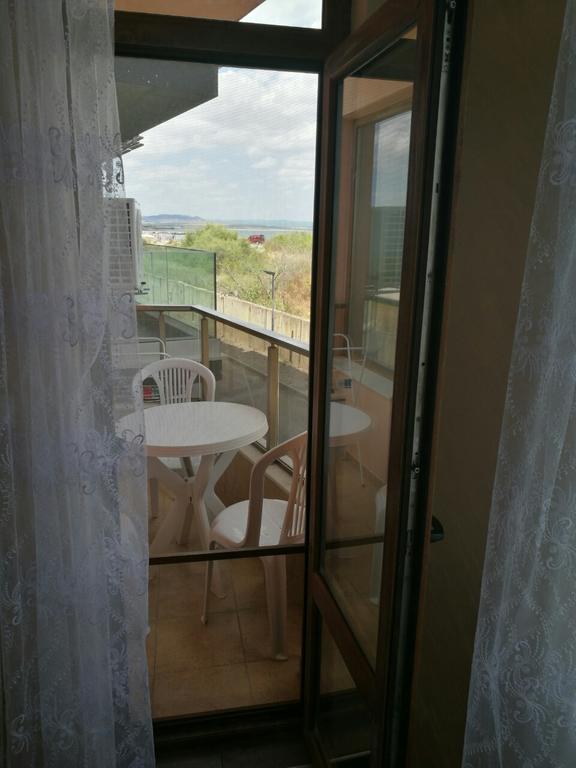 Sunshine Apartment Pomorie Extérieur photo